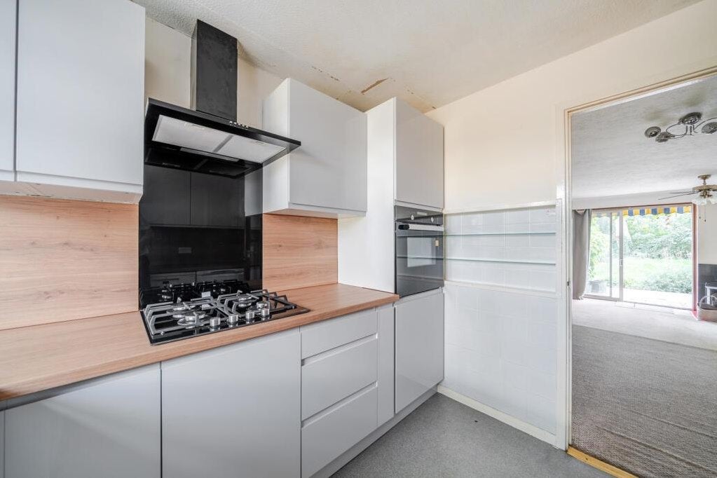 House Desborough Close in Shepperton