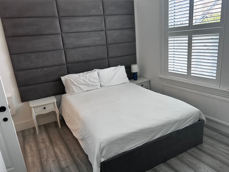Room Kimberley Road in Greater London