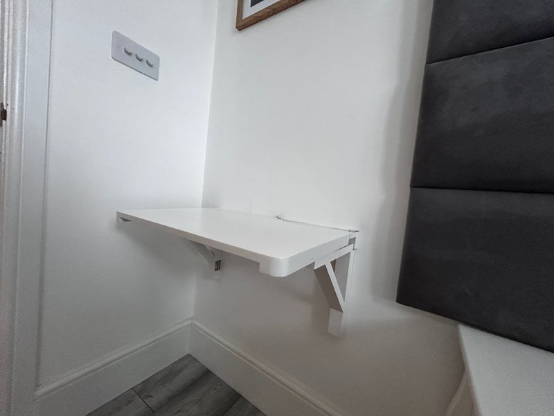 Room Kimberley Road in Greater London