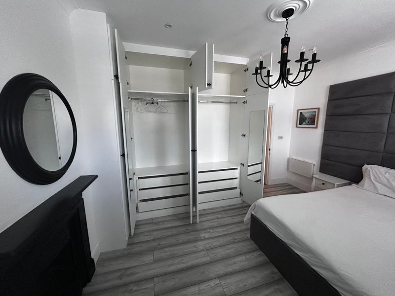 Room Kimberley Road in Greater London