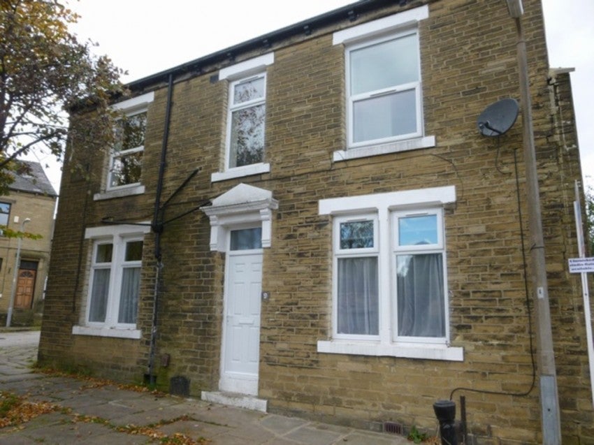 Flat Southfield Lane in Bradford