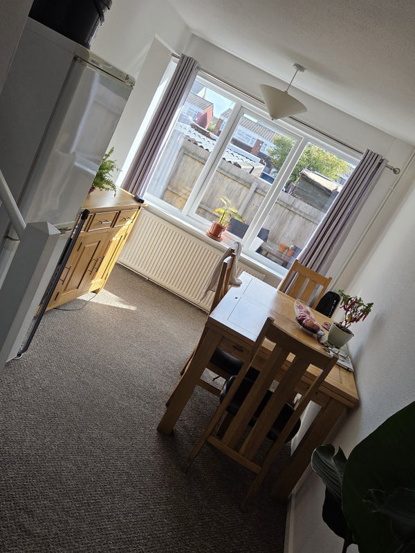 Room Fir Tree Close in Bristol