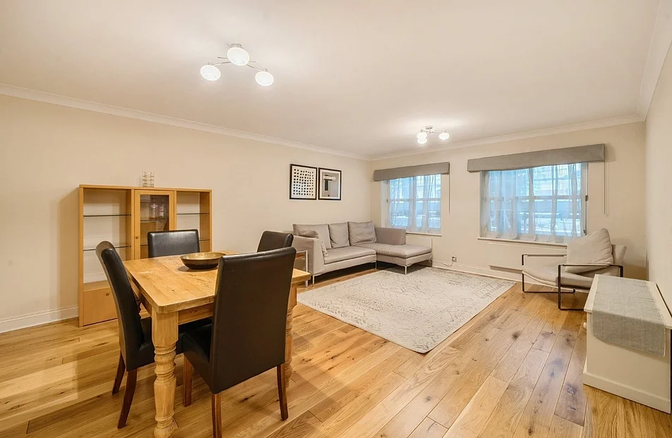 Flat Gloucester Terrace in City of Westminster