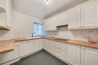 Flat Gloucester Terrace in City of Westminster