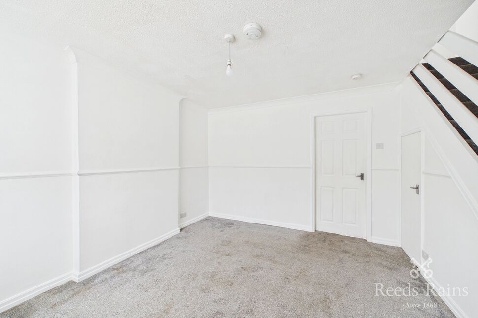 Flat Tarrington Close in Manchester