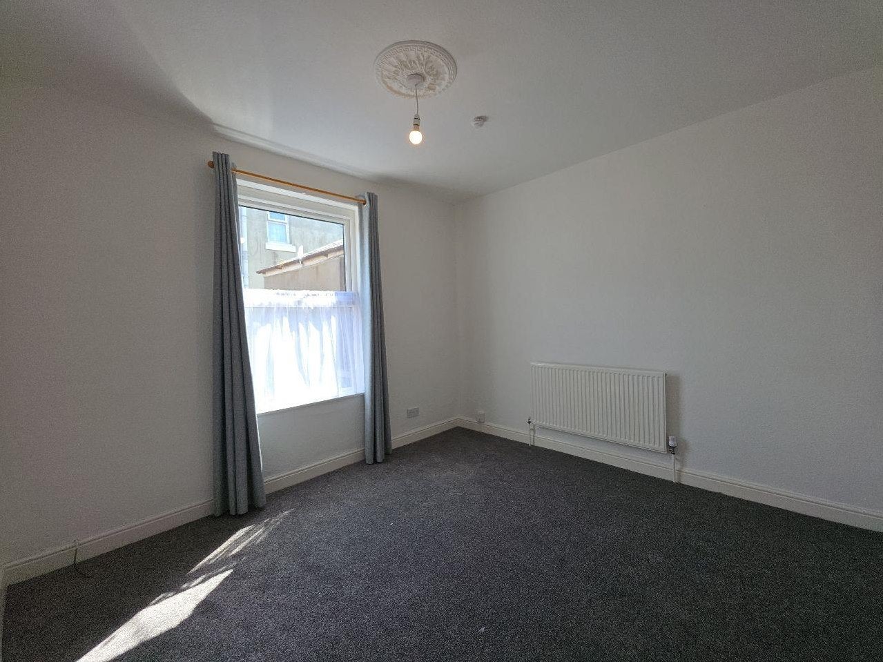 Flat Trafalgar Road in Scarborough