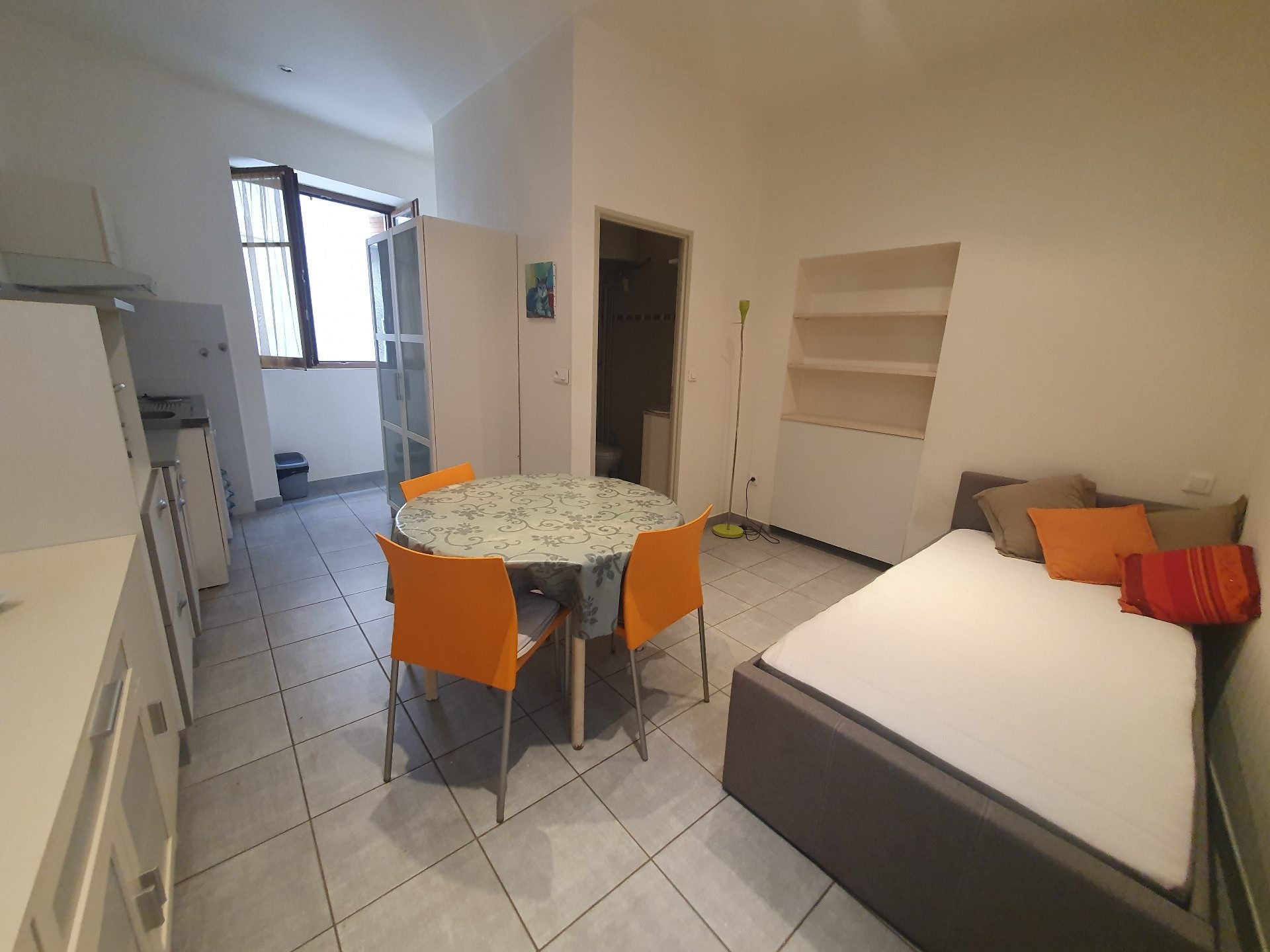 Flat Impasse Châteauvieux in Saint-Symphorien-d'Ozon
