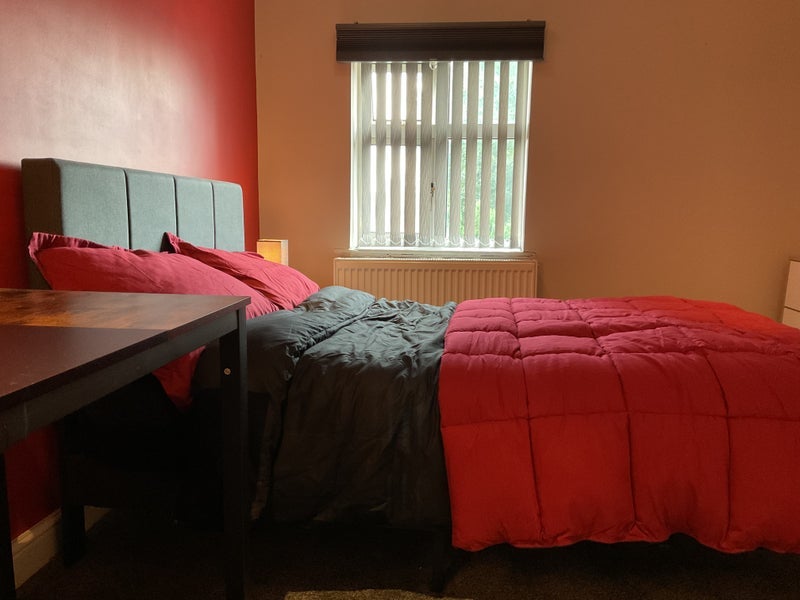 Room Poplar Avenue in Oldham