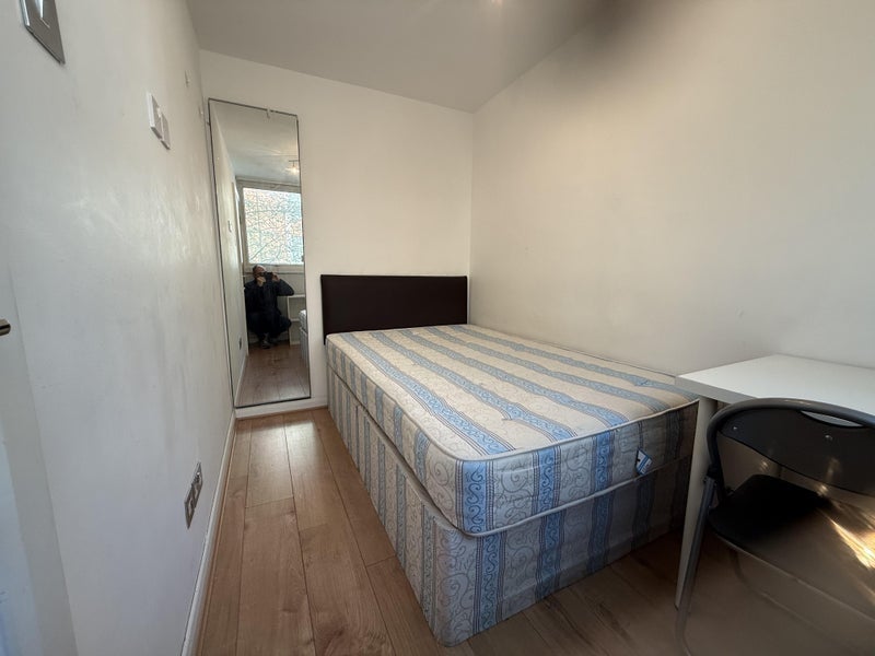 Room Clipstone Street in City of Westminster