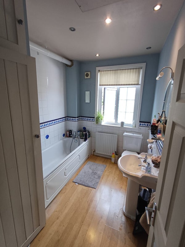 Room Windmill Road in Greater London