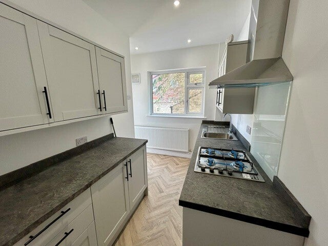 Flat Gorsefield Road in Birkenhead