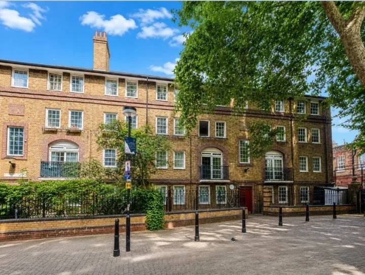 Flat Bethnal Green Estate in Greater London