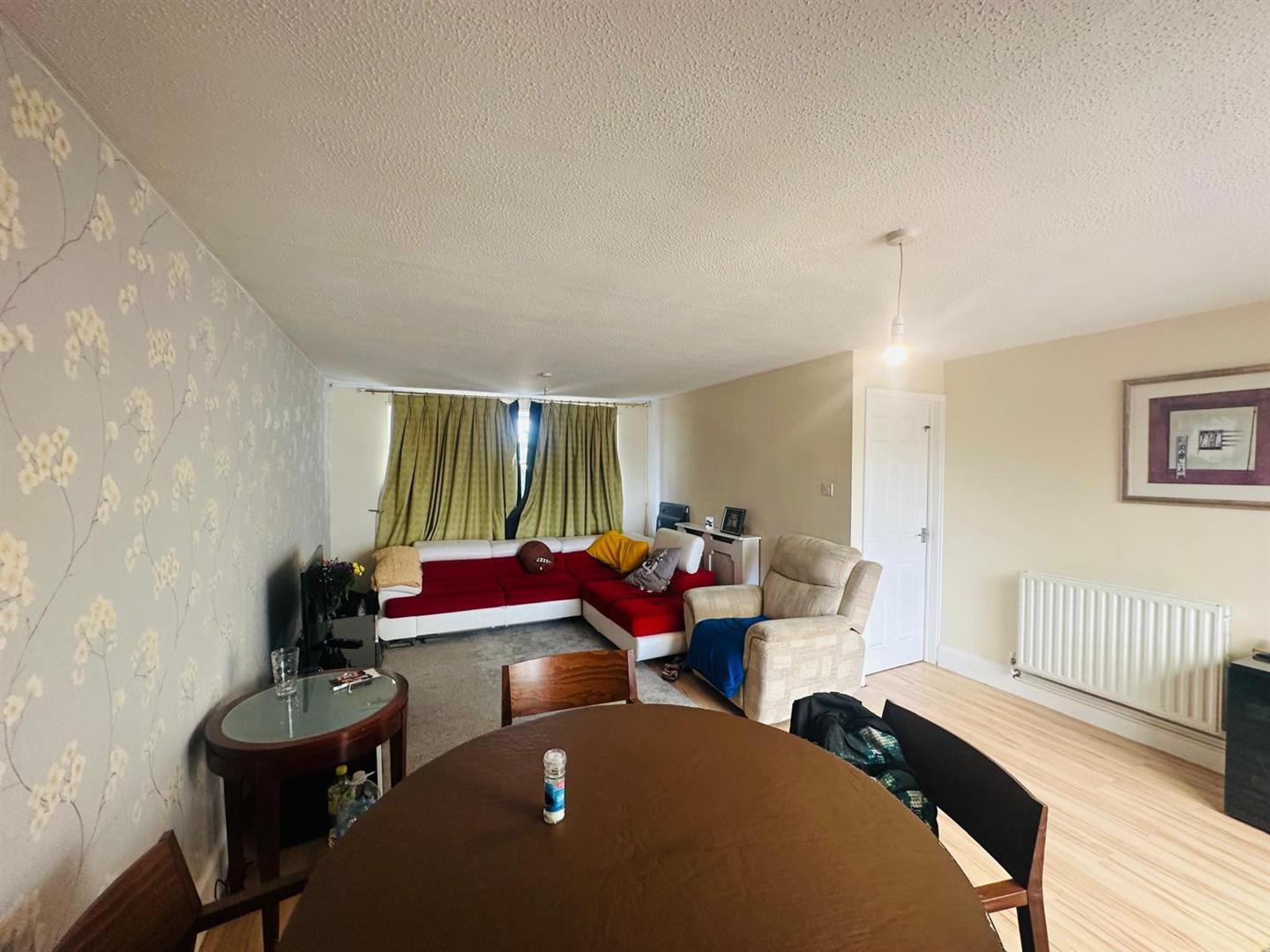 House Thorntons Way in Nuneaton and Bedworth