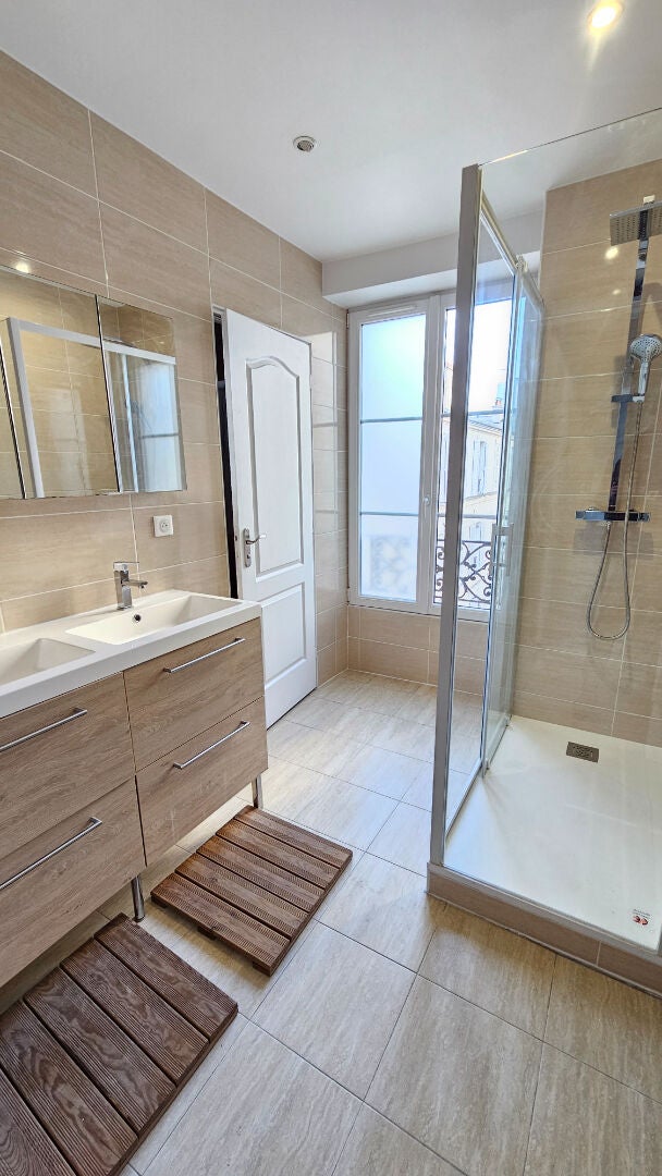Appartement Allée d'Andrézieux à Paris
