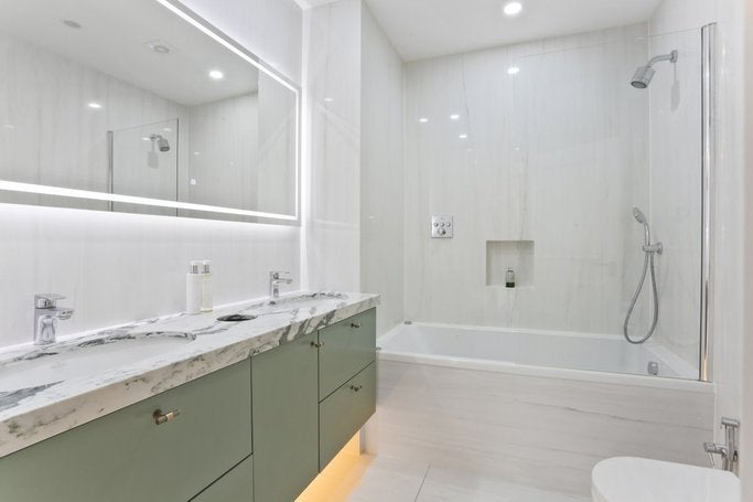 Flat Kensington Gore in City of Westminster
