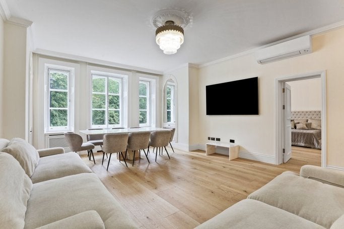 Flat Kensington Gore in City of Westminster