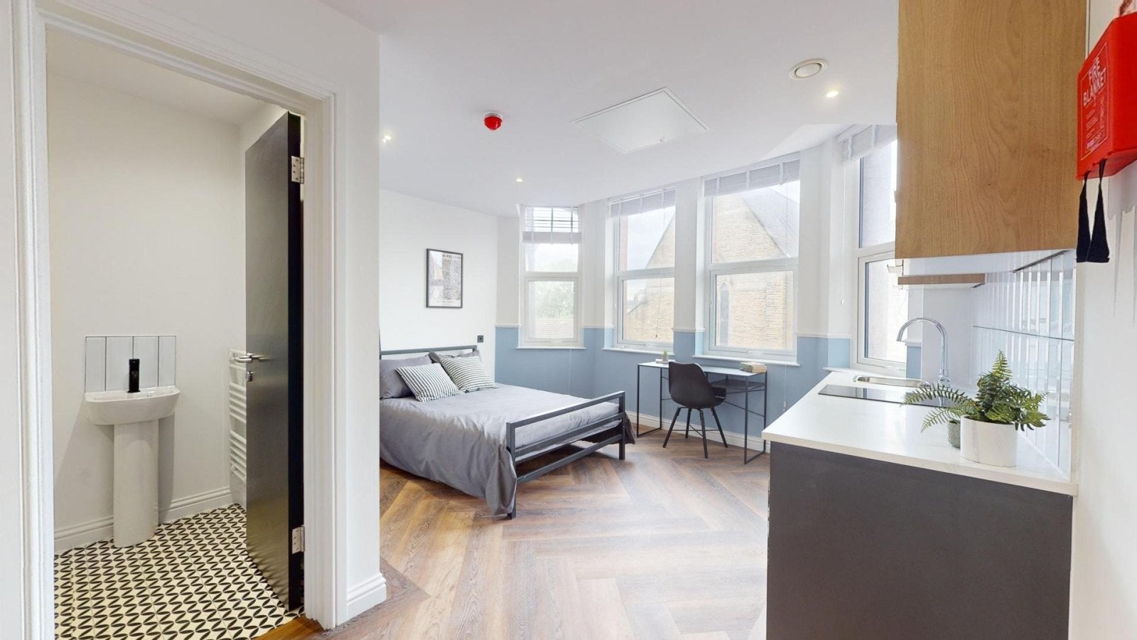 Room Thurloe Street in Manchester