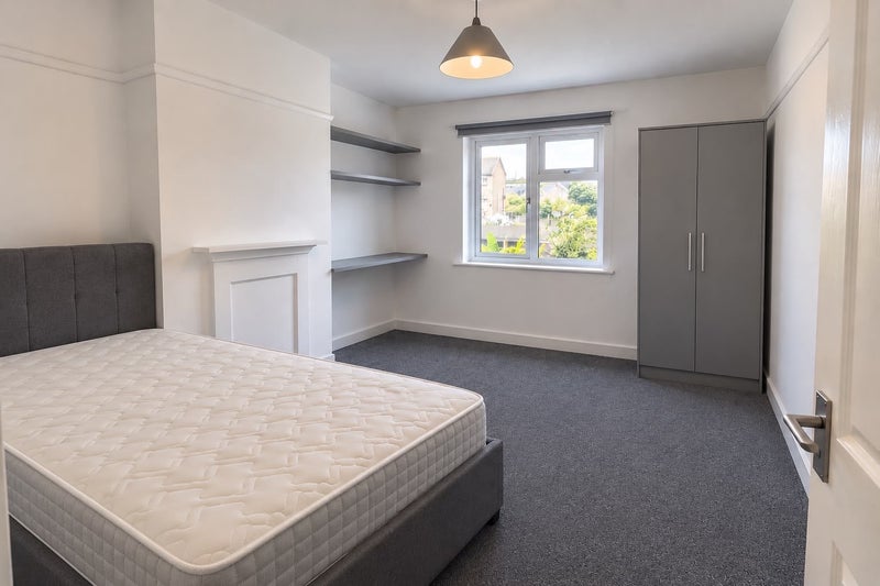 Room Ascham End in Greater London