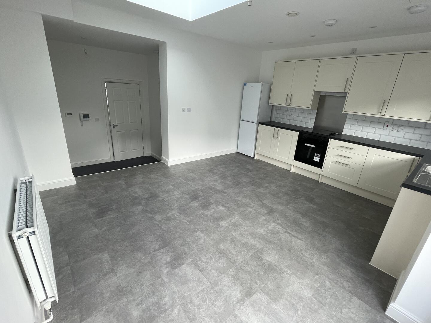 Flat Well Street in Greater London