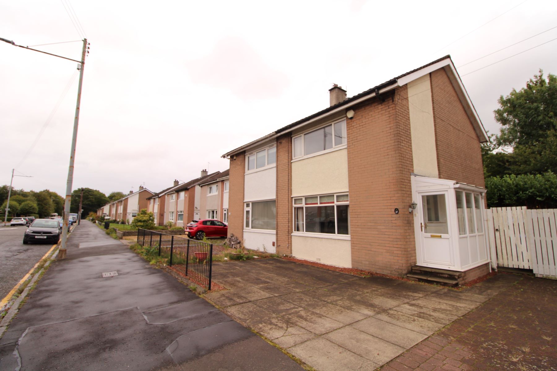 House Fleurs Avenue in Glasgow