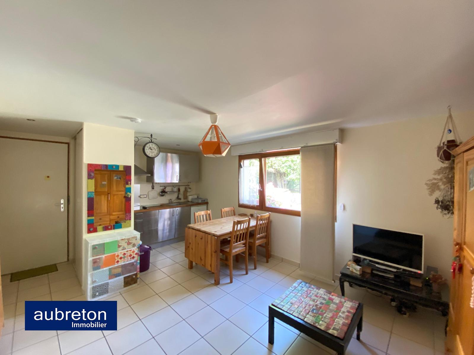 Flat Rue des Eaux Claires in Grenoble
