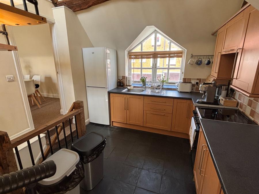 Flat Sidbury in Worcester