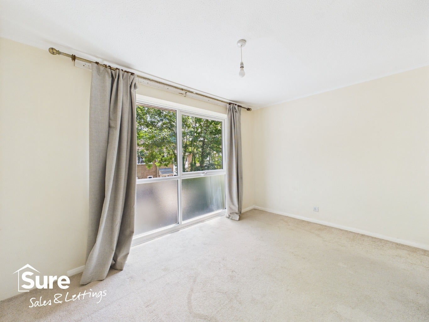 Flat Braemar Turn in Dacorum