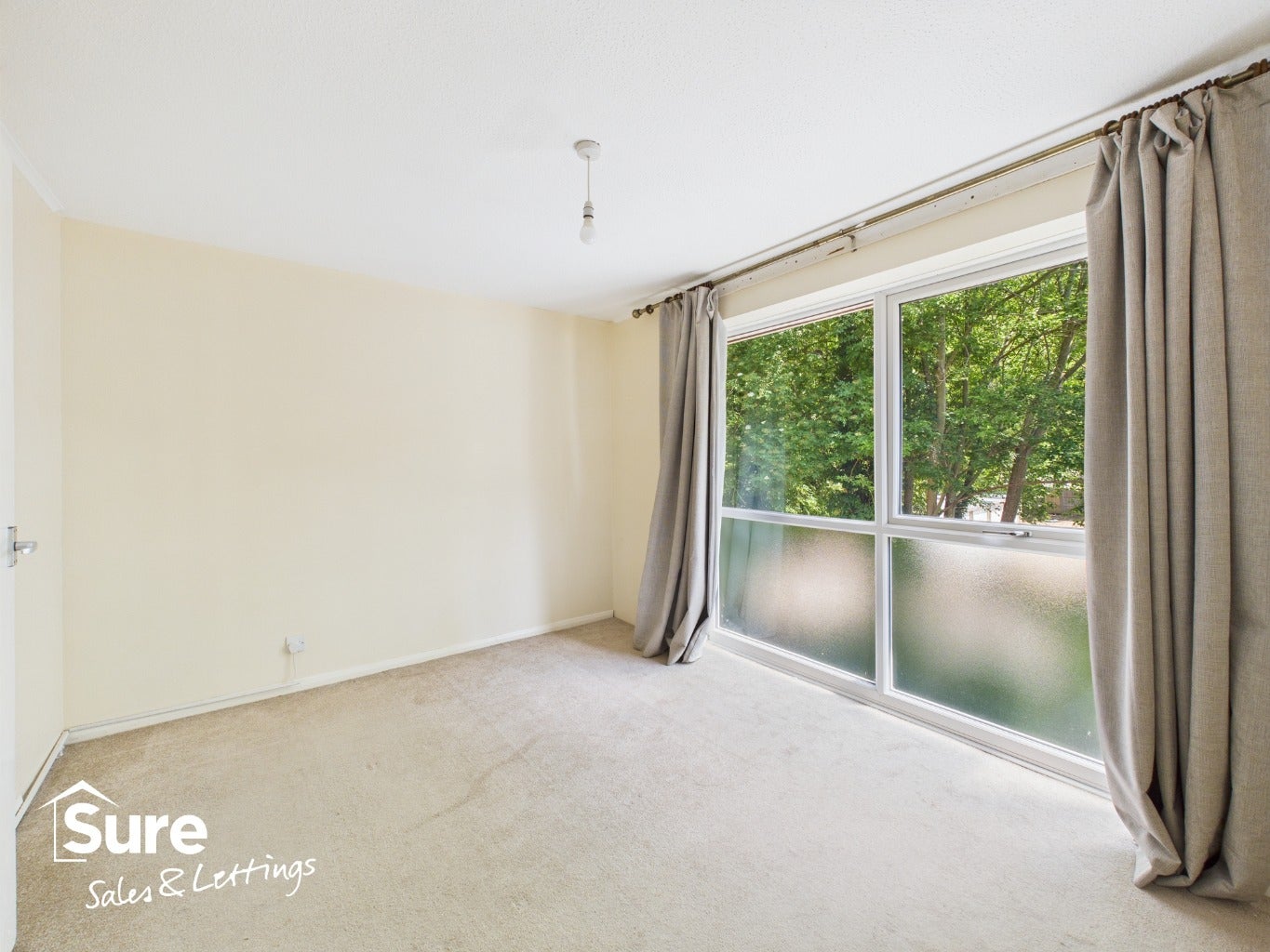 Flat Braemar Turn in Dacorum