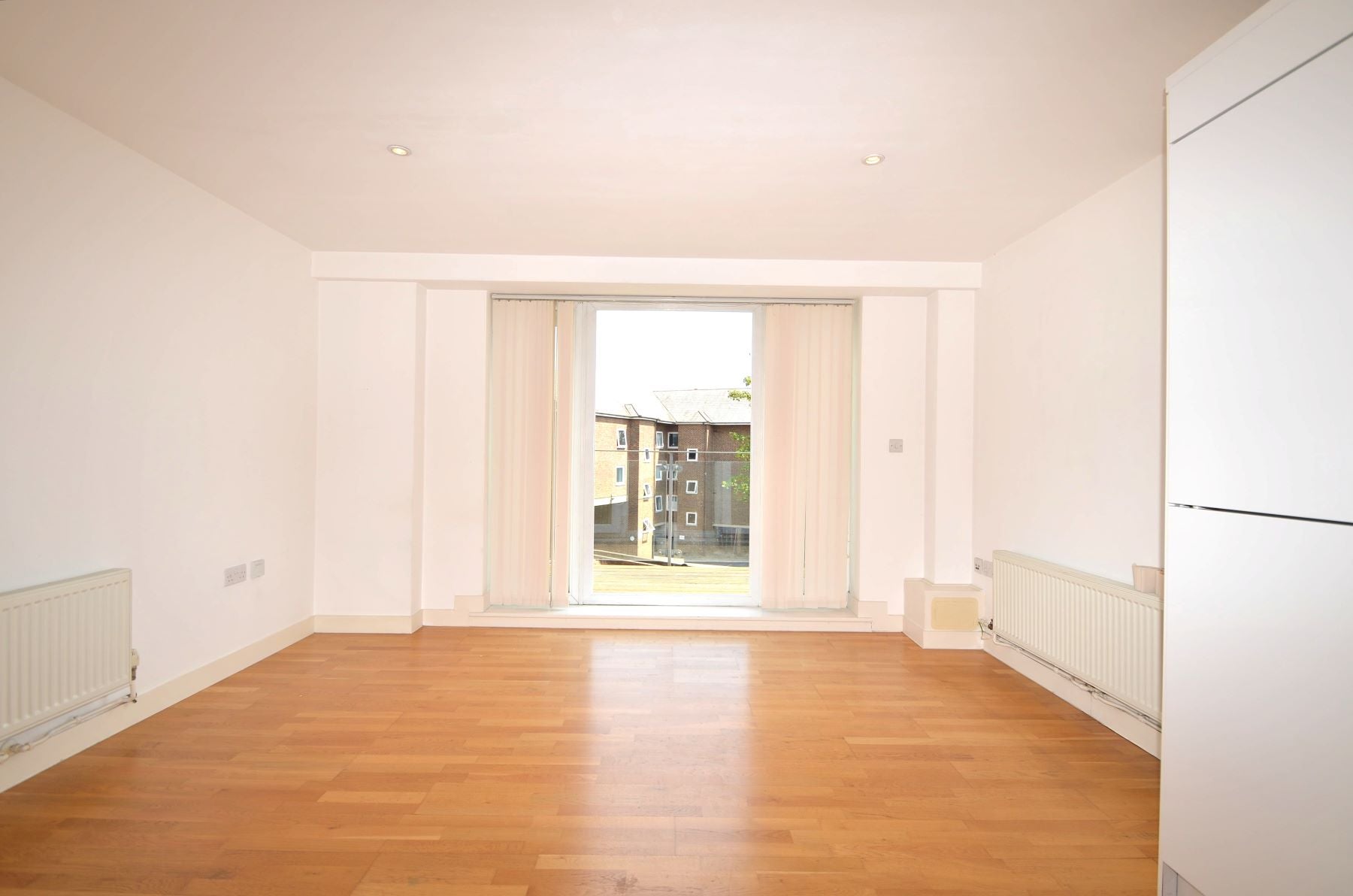 Flat Lansdowne Place in Greater London