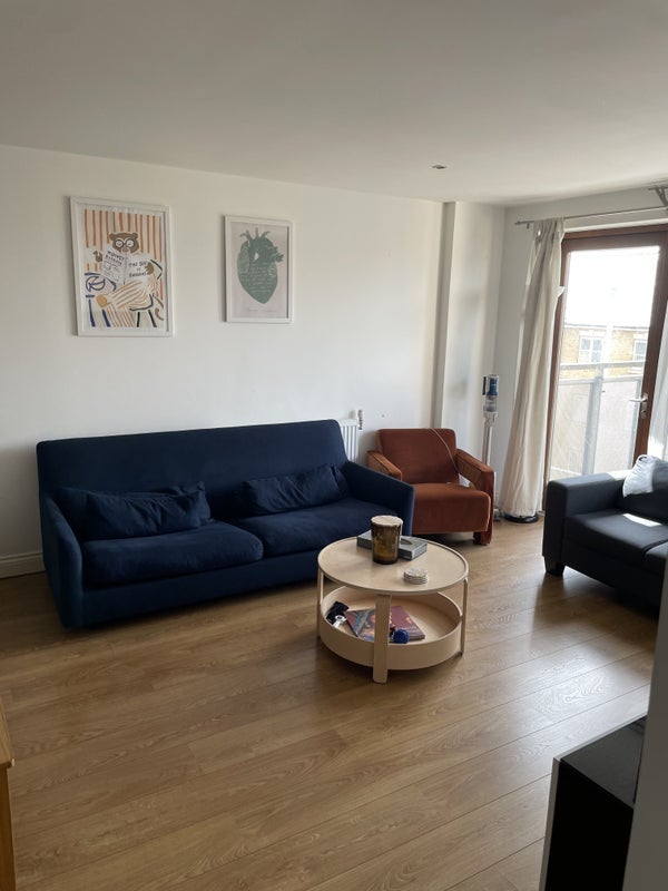 Room Campbell Road in Greater London