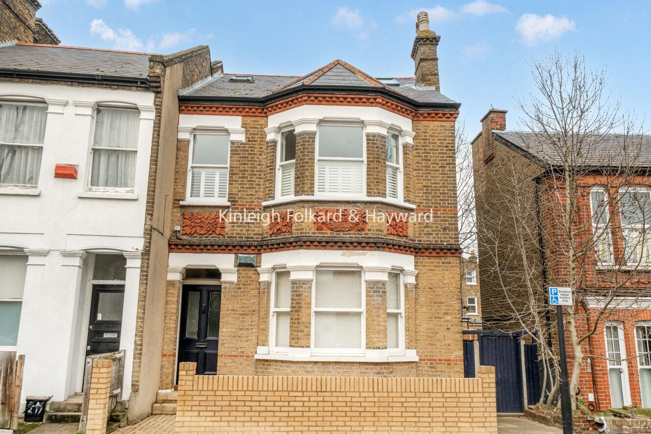 Flat St. Julian's Farm Road in Greater London