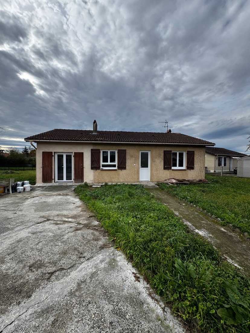 House Route de Sault de Navailles in Lescar