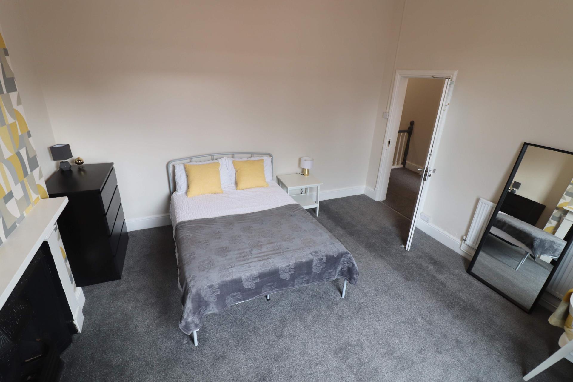 Room Bouverie Street in Chester