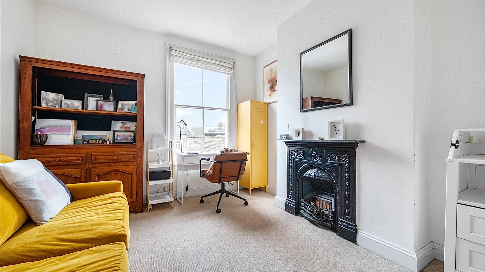 Flat Seymour Road in Greater London