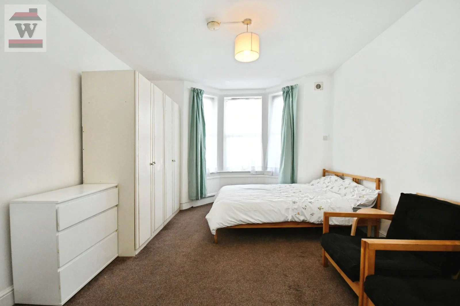 Flat Cecil Road in Greater London