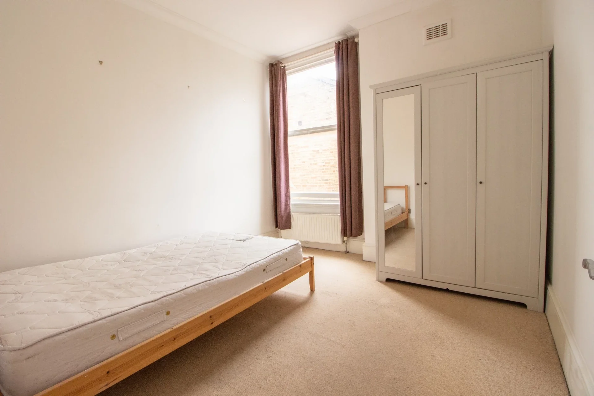 Flat Dalston Lane in Greater London