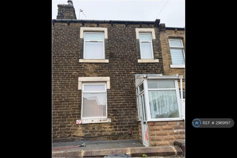 House Moor End Road in Kirklees