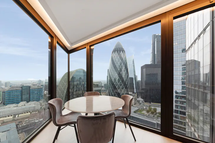 Flat Bishopsgate in City of London