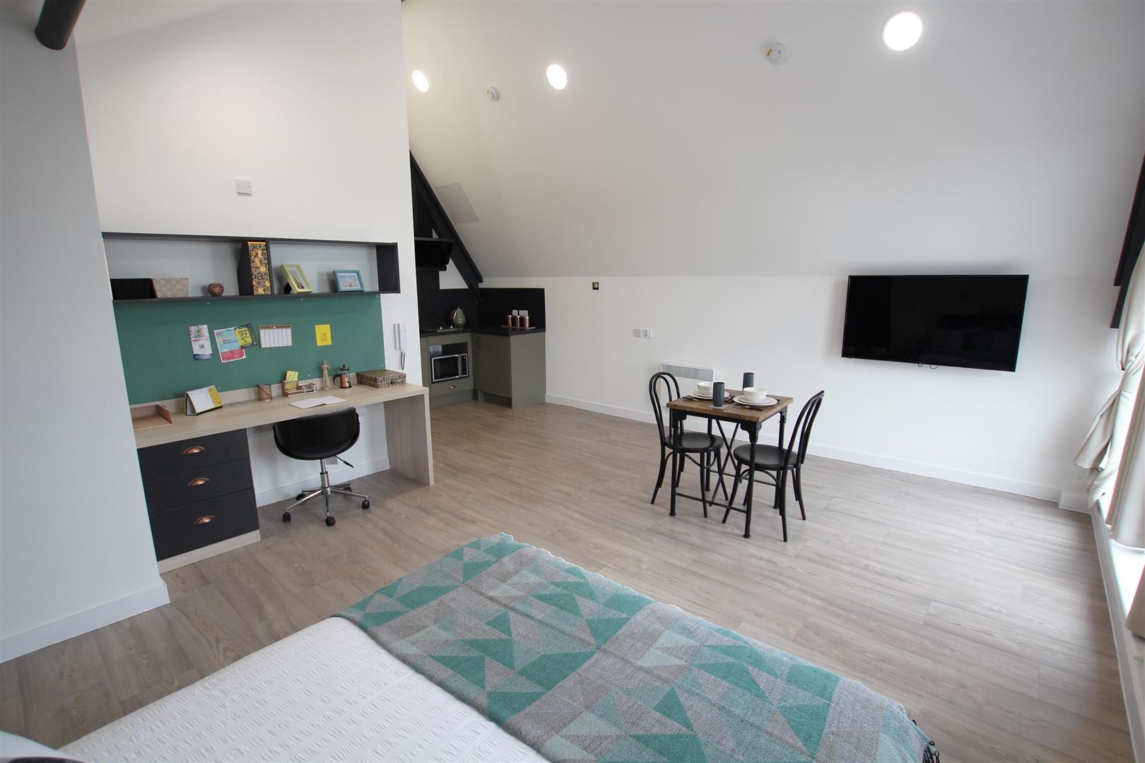 Room Blackhorse Lane in Greater London