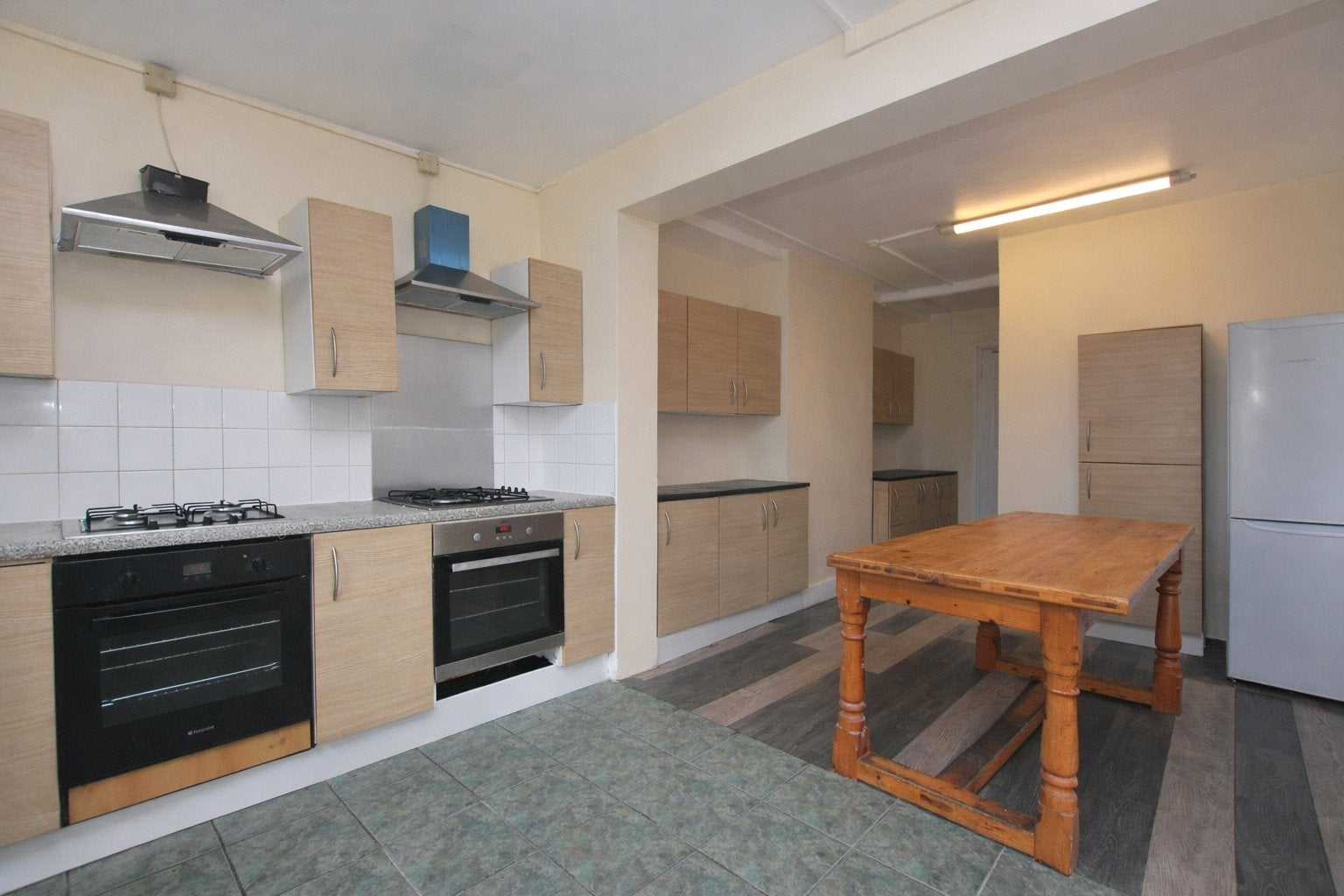 Room Recreation Road in Guildford