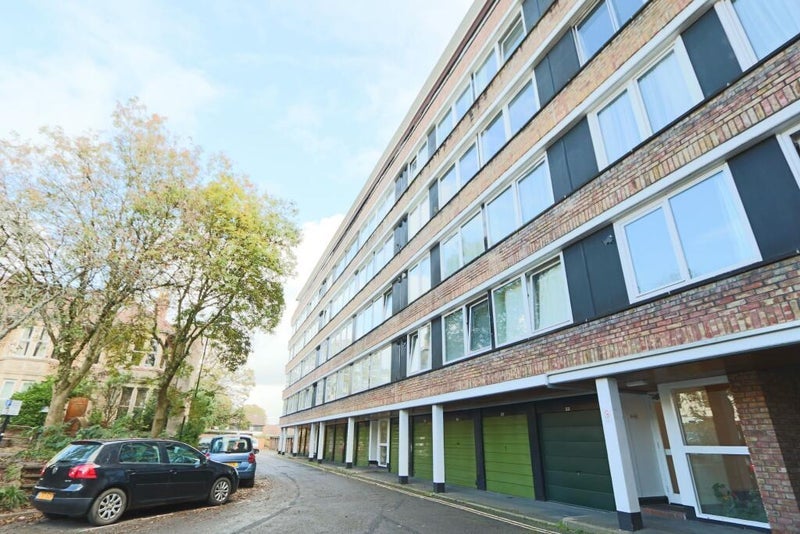 Room High Kingsdown in Bristol