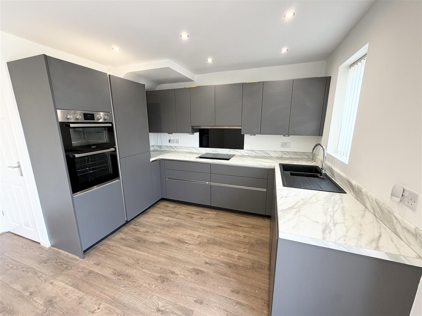 House Kenilworth Drive in Pensby