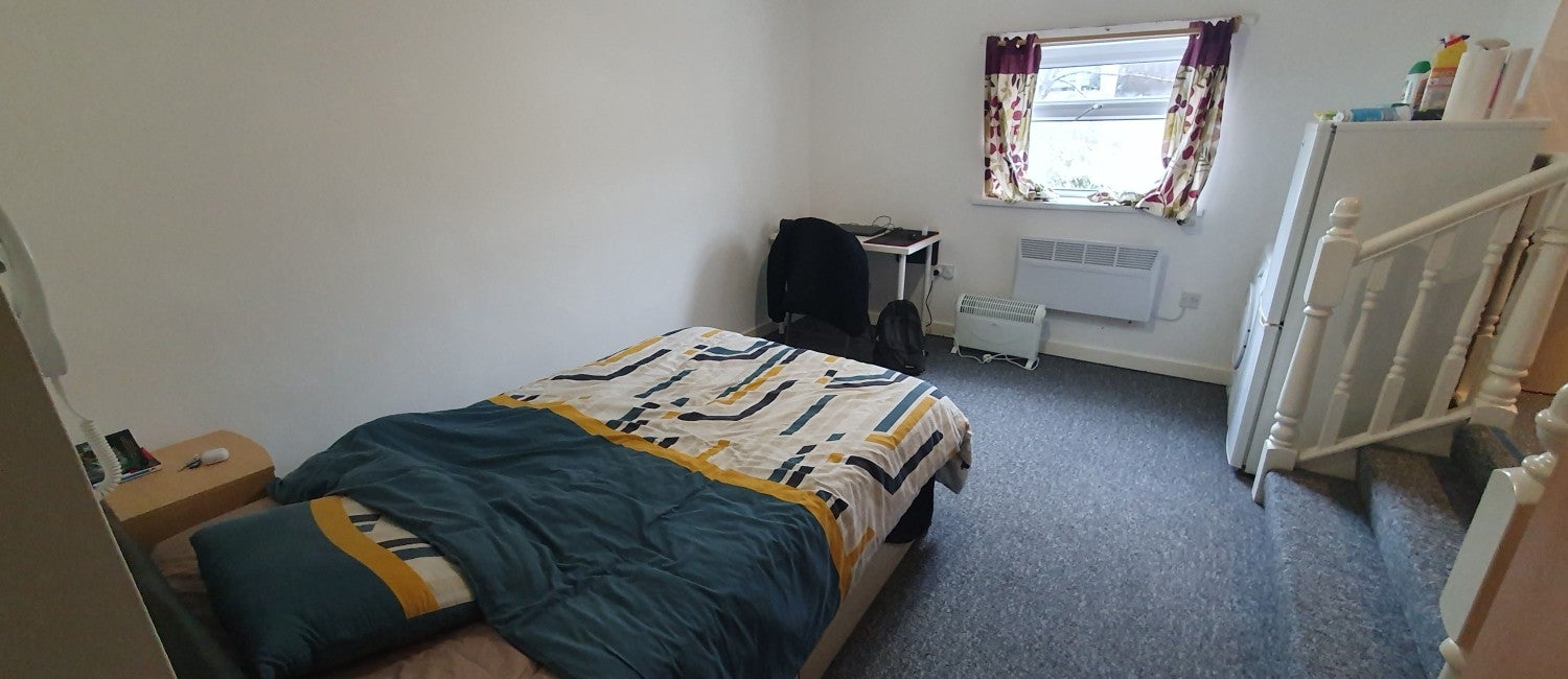 Flat West Luton Place in Cardiff
