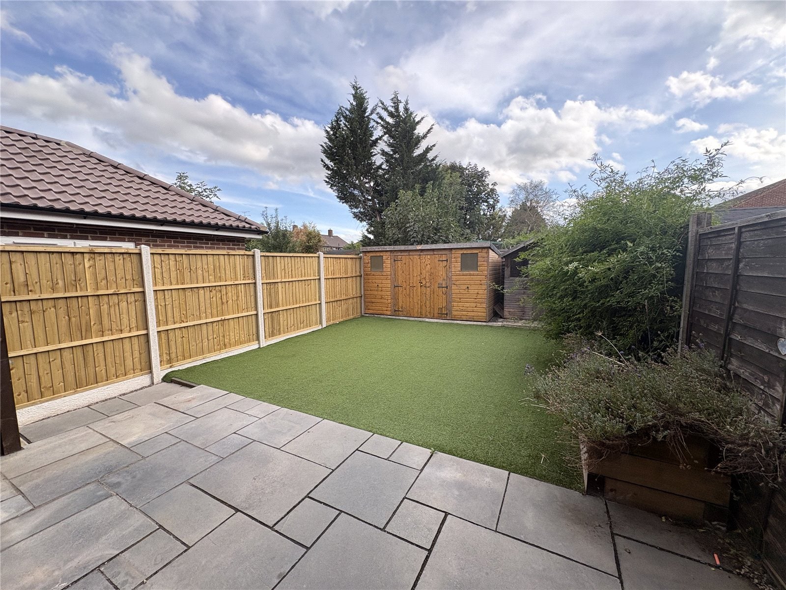 House Bateson Way in Woking