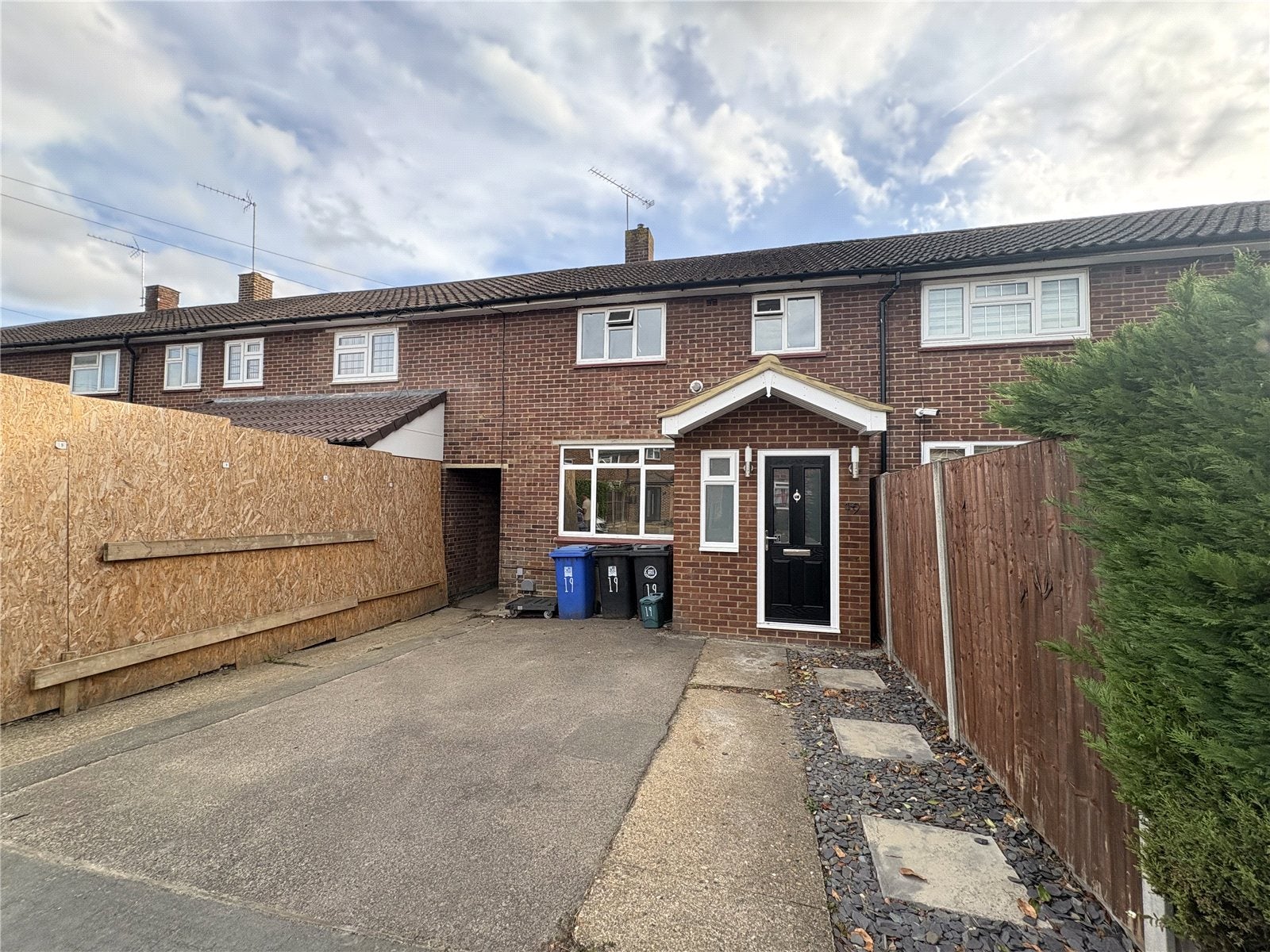 House Bateson Way in Woking