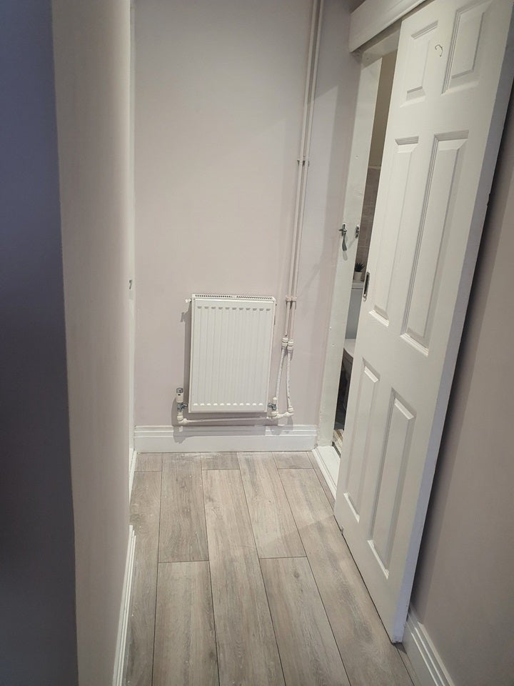 Room Prestwick Road in Watford