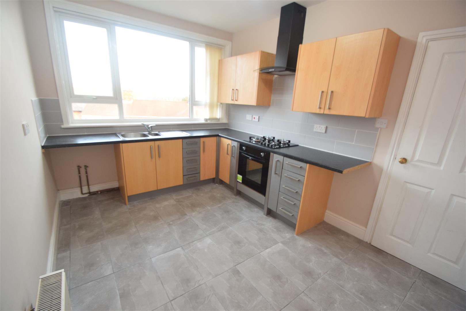 Flat Prenton Road West in Birkenhead