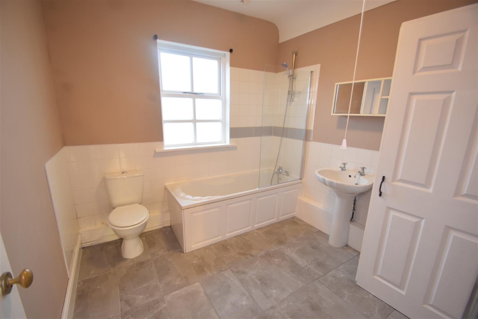 Flat Prenton Road West in Birkenhead
