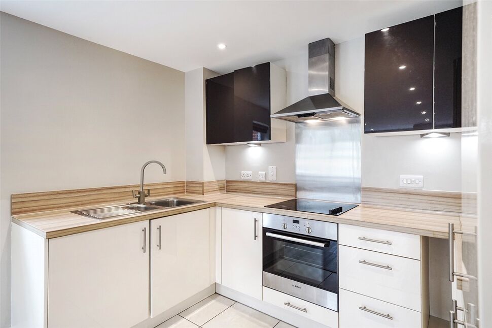 Flat Egham Hill in Borough of Runnymede