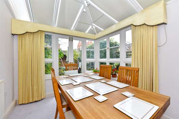 House Barley Way in Marlow